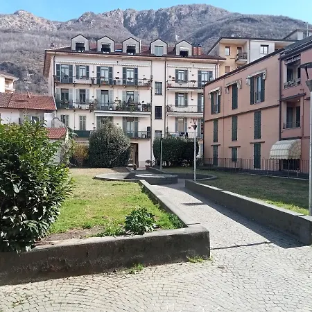 Il Paese Delle Vacanze Оменья